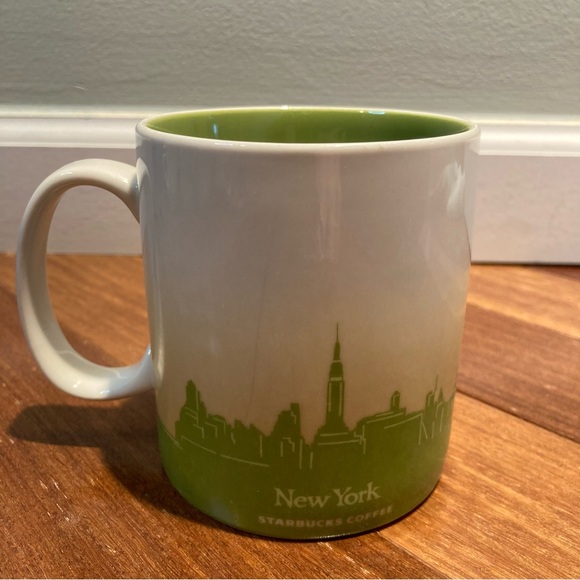 Starbucks New York Coffee Mug NYC Statue Liberty- Cream and Green - Picture 2 of 4